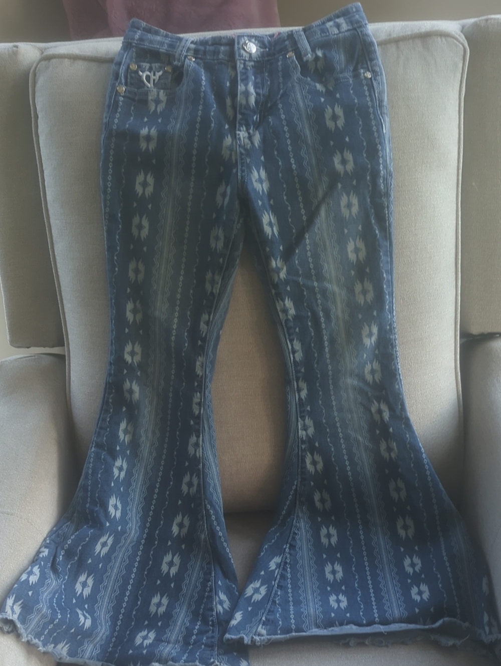 Aztec Pattern Girls Size 10 Cowgirl Hardware Bell Bottom Jeans